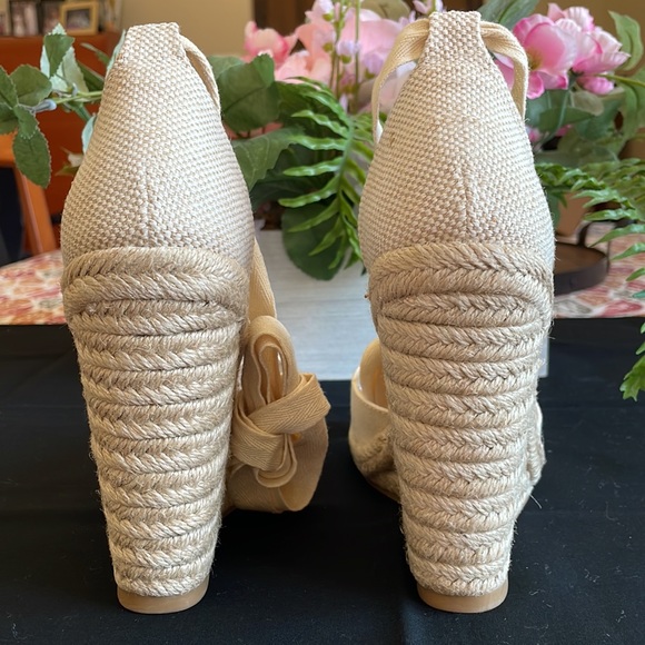 Cream wedges - Picture 6 of 13